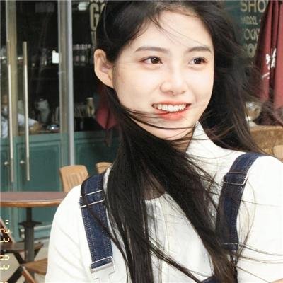 号舱房的女人